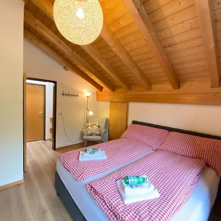 'dahelm' Apartment *